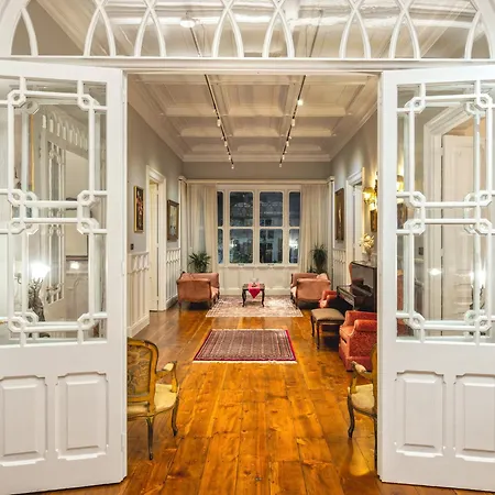 Victoria Mansion A Luxurious Neoclassical Experience-2